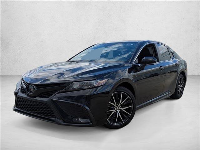 2024 Toyota Camry SE FWD