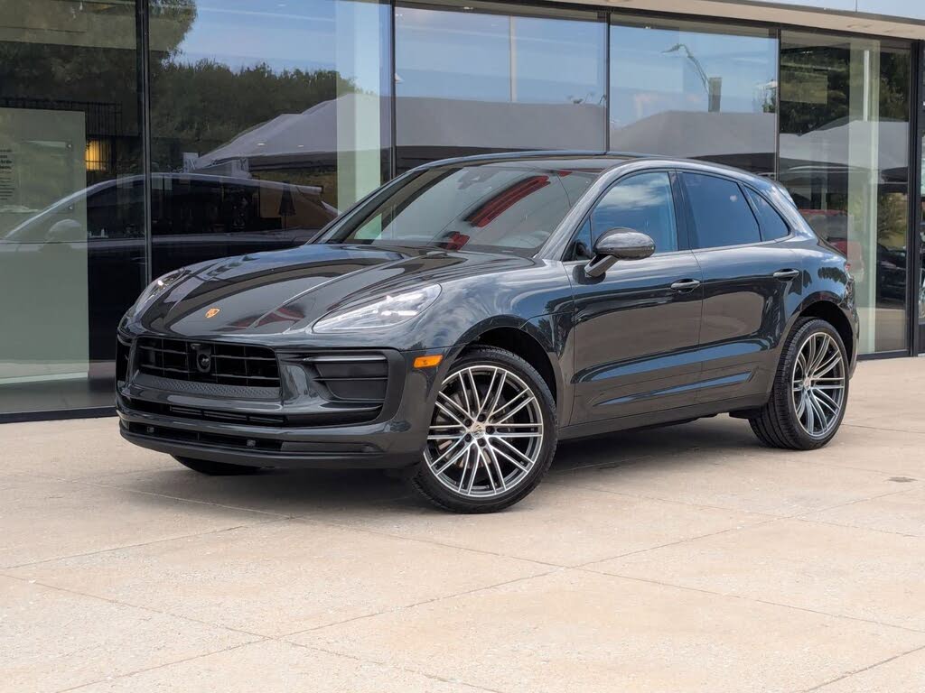2025 Porsche Macan