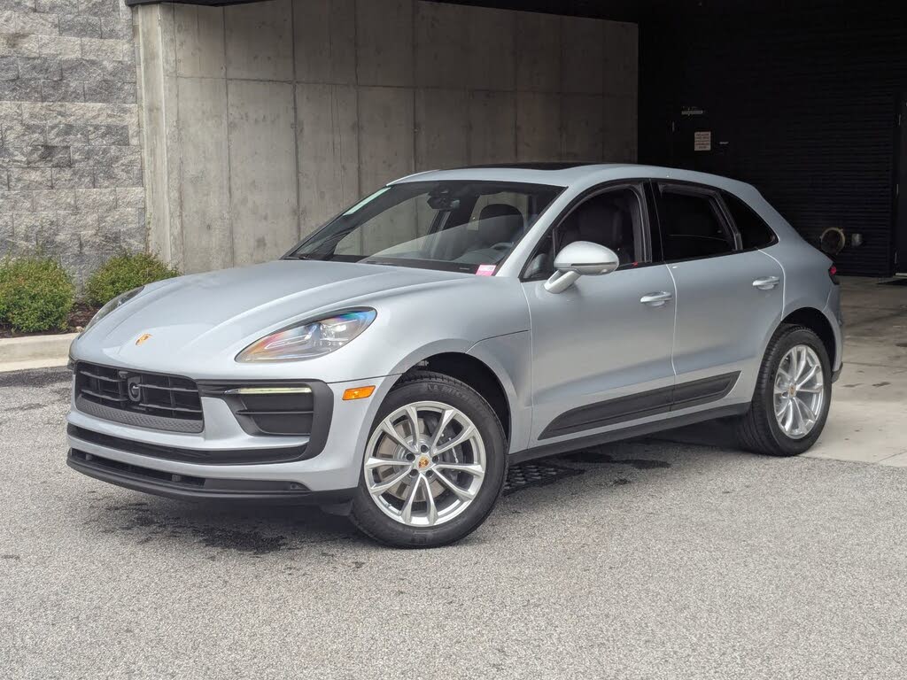 2025 Porsche Macan
