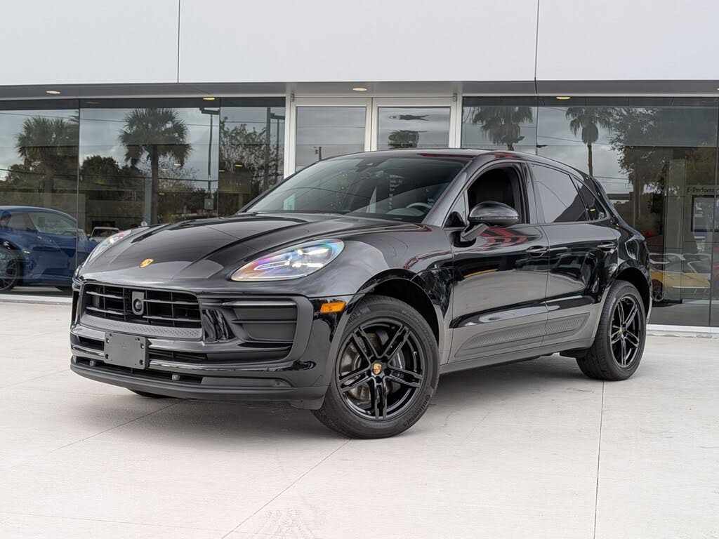2025 Porsche Macan