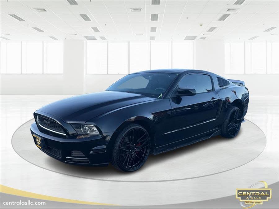 2014 Ford Mustang V6 Coupe RWD