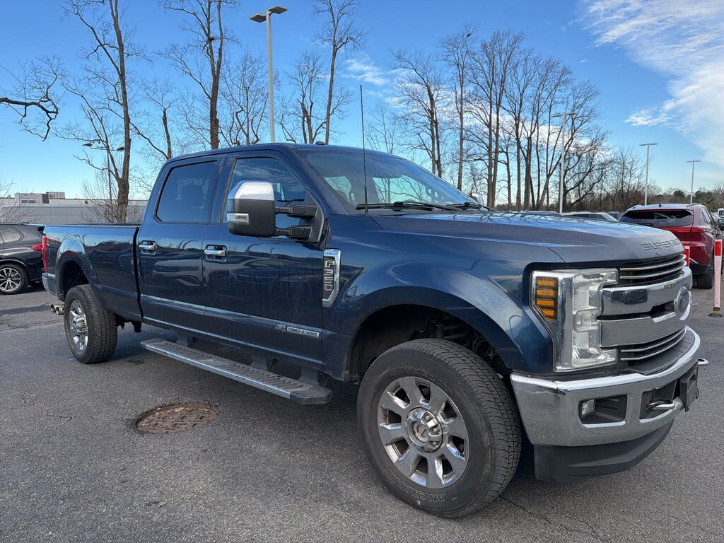2018 Ford F-350 Super Duty Lariat Crew Cab 4WD