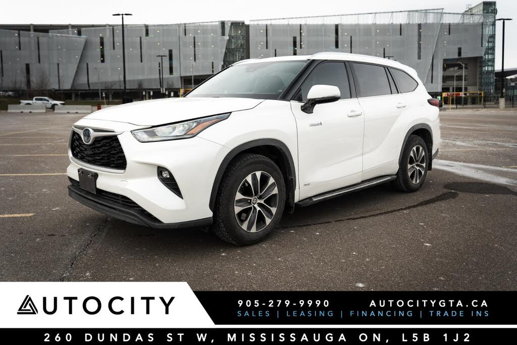 Toyota Highlander Hybrid XLE AWD 2021