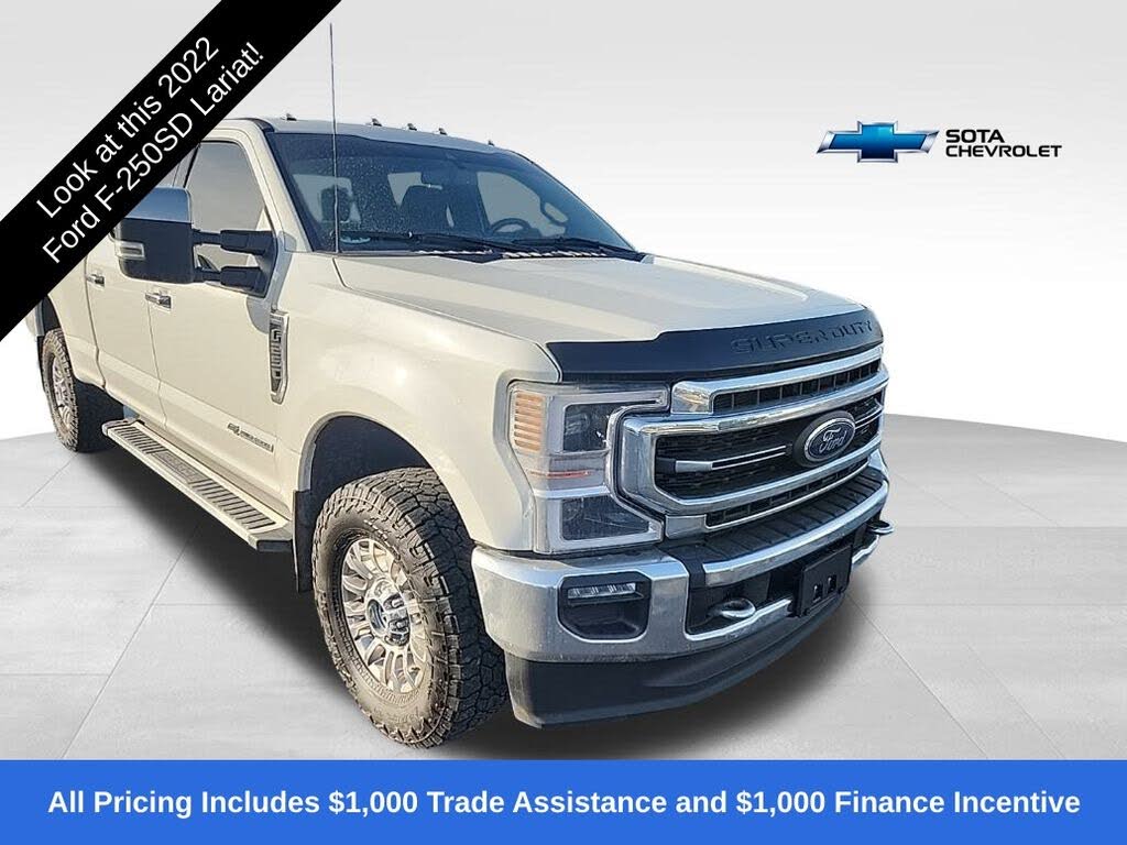 2022 Ford F-250 Super Duty Lariat Crew Cab 4WD
