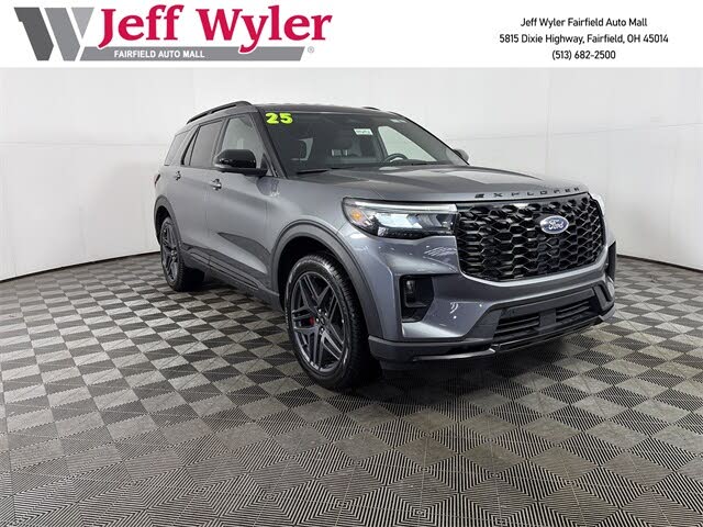 2025 Ford Explorer ST-Line AWD