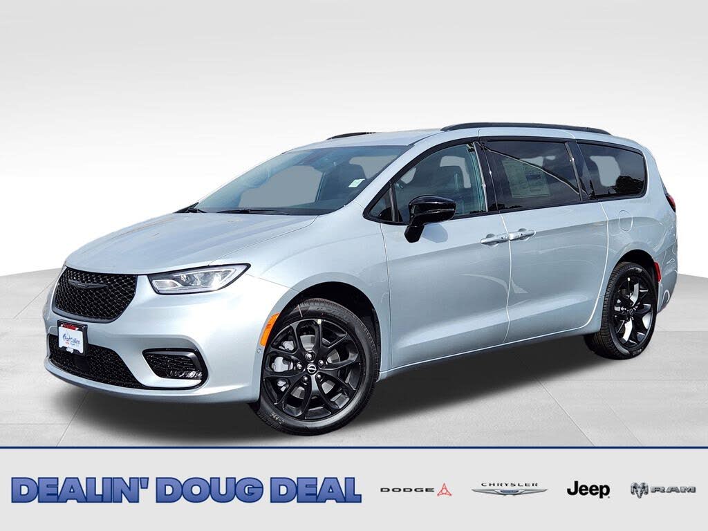 2026 Chrysler Pacifica Select AWD