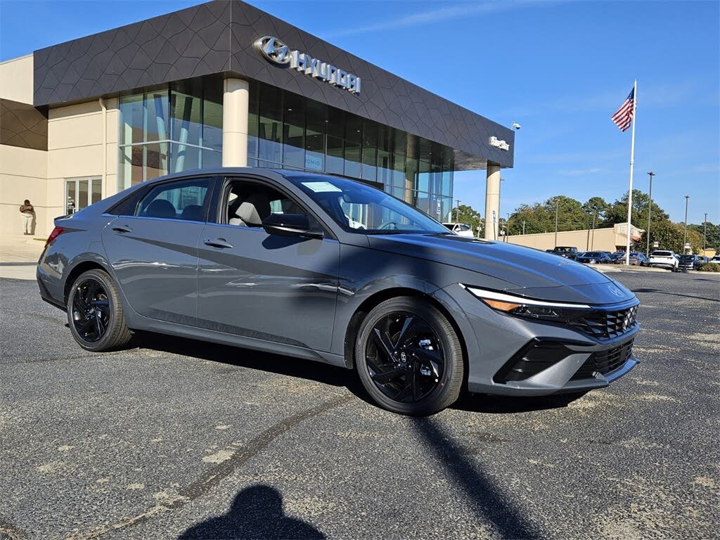 2026 Hyundai Elantra SEL Sport Premium FWD