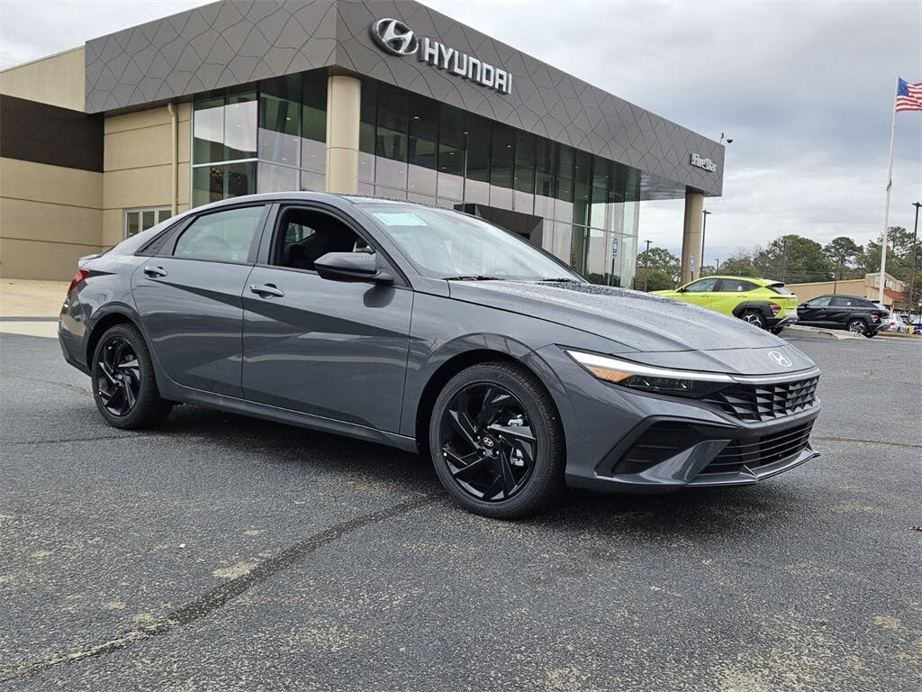 2026 Hyundai Elantra SEL Sport FWD