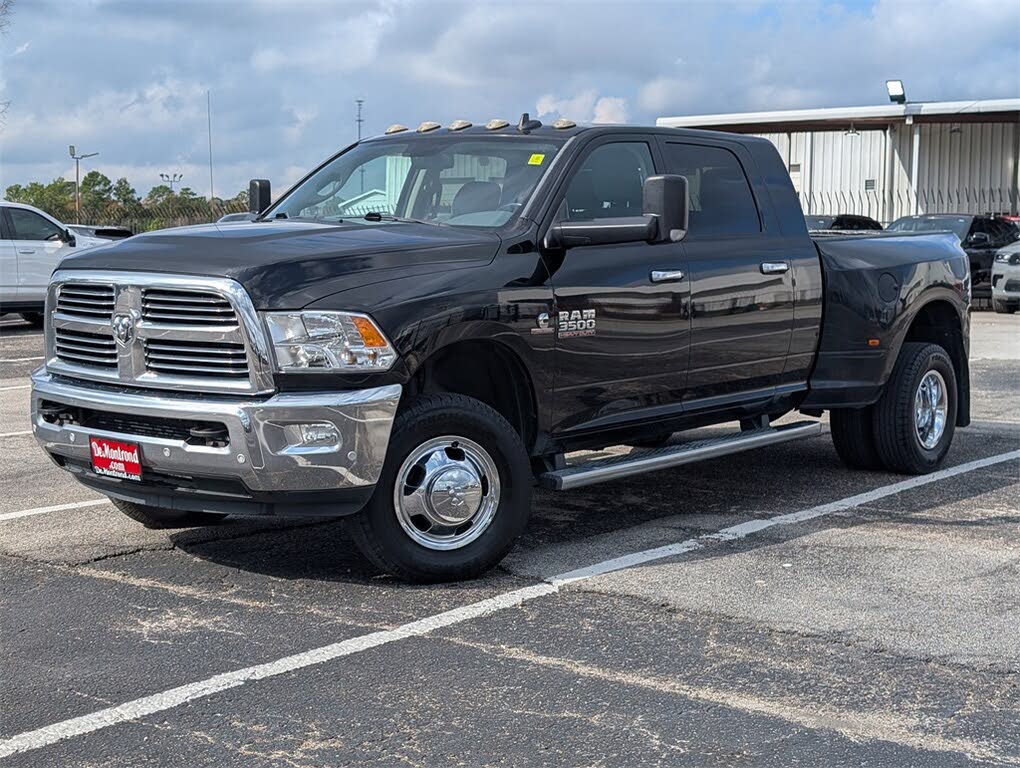 2018 RAM 3500 Lone Star Mega Cab DRW 4WD
