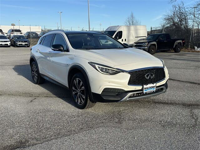 2019 INFINITI QX30 Luxe AWD