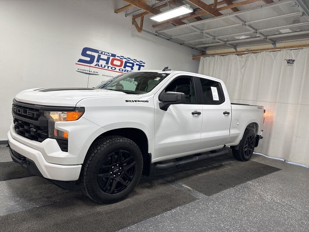 2023 Chevrolet Silverado 1500 Custom Crew Cab 4WD