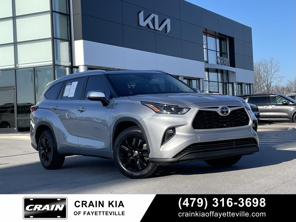 2023 Toyota Highlander XLE FWD