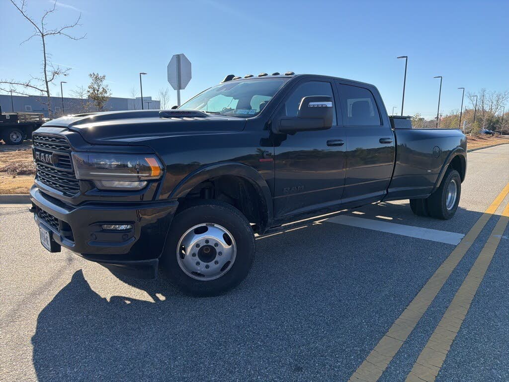 2024 RAM 3500 Limited Crew Cab LB DRW 4WD