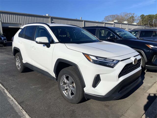 2024 Toyota RAV4 XLE FWD