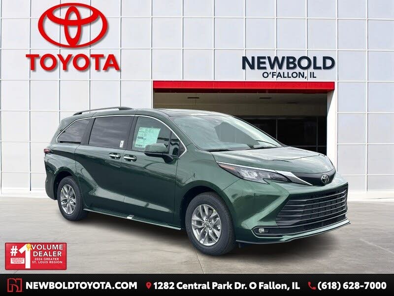 2026 Toyota Sienna XLE 7-Passenger AWD