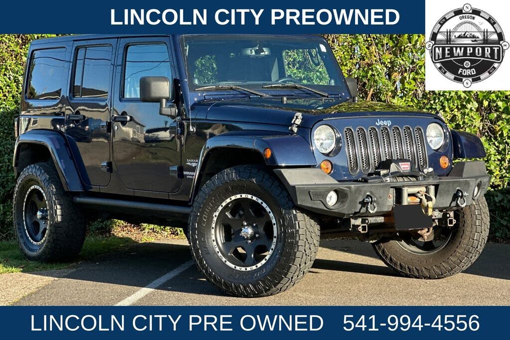 2013 Jeep Wrangler Unlimited Sahara 4WD