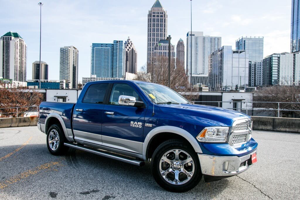 2017 RAM 1500 Laramie Crew Cab 4WD