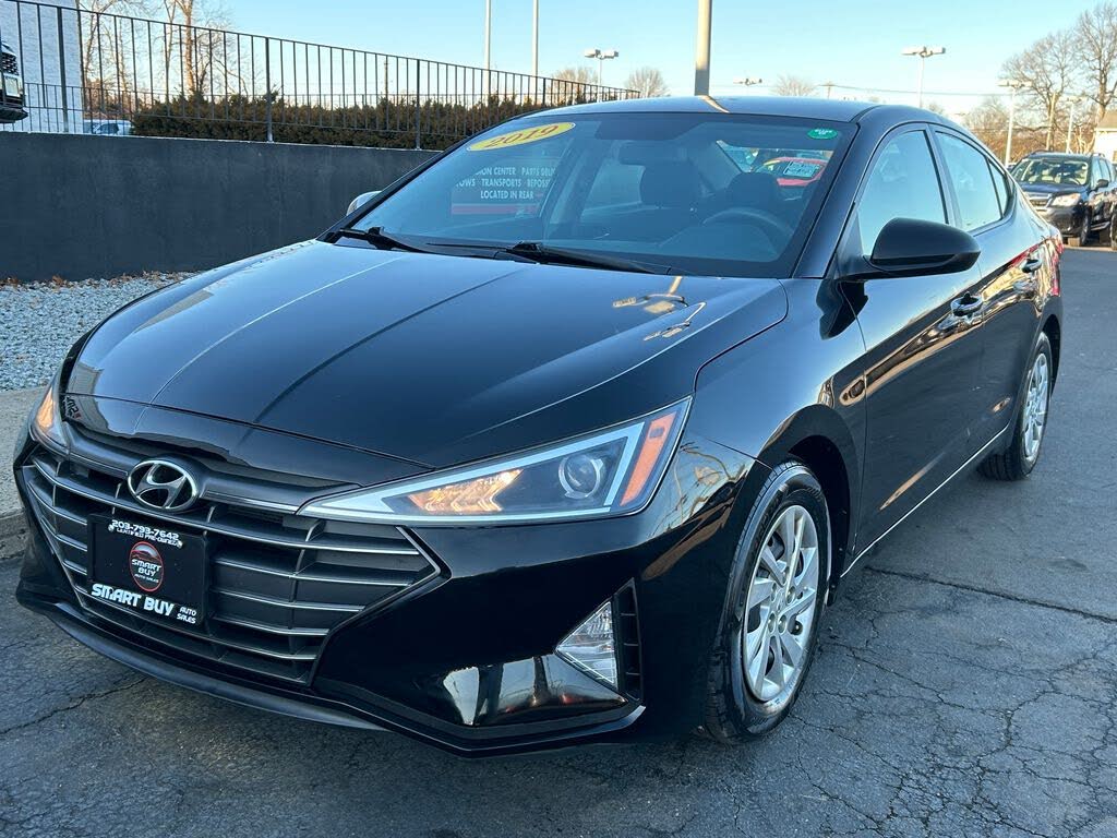2019 Hyundai Elantra SE FWD