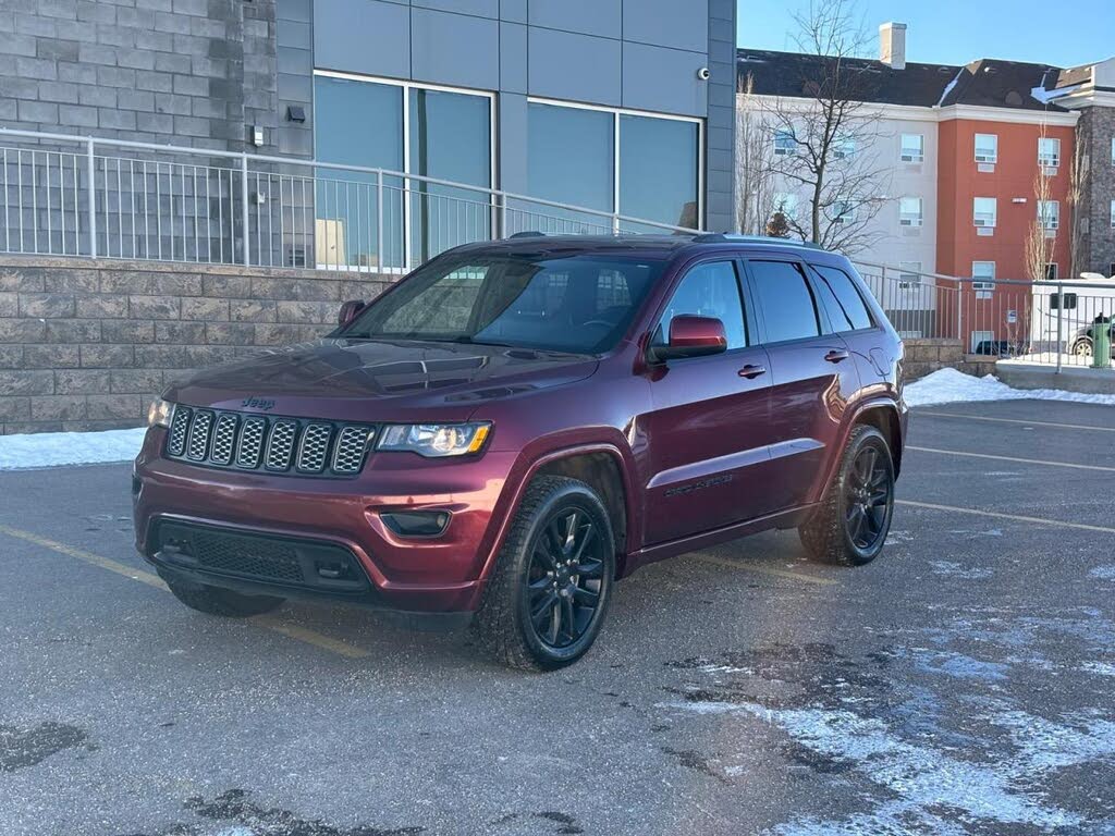 2020 Jeep Grand Cherokee Laredo 4WD