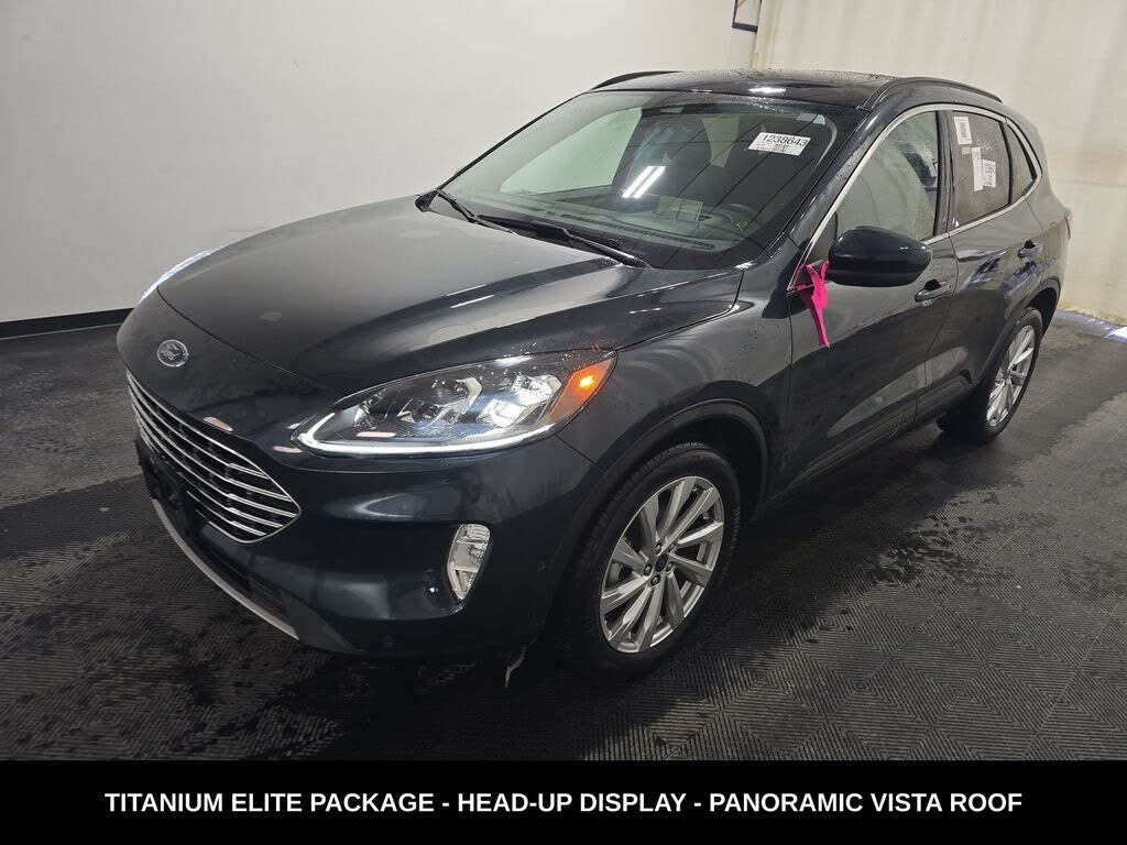 2022 Ford Escape Hybrid Titanium AWD