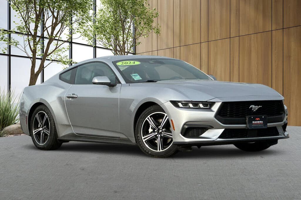 2024 Ford Mustang EcoBoost Premium Fastback RWD