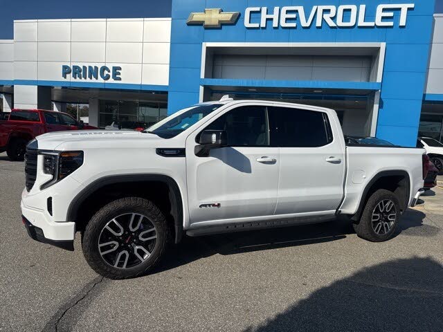 2024 GMC Sierra 1500 AT4 Crew Cab 4WD
