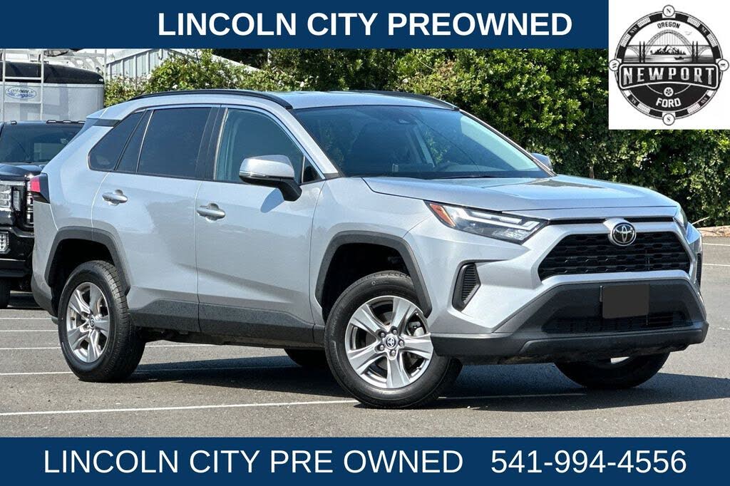 2024 Toyota RAV4 XLE FWD