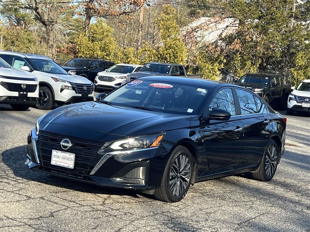 2025 Nissan Altima 2.5 SV FWD
