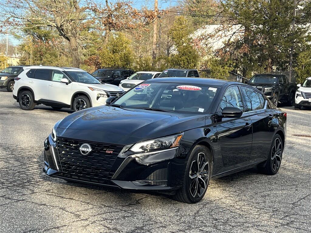 2025 Nissan Altima 2.5 SR FWD