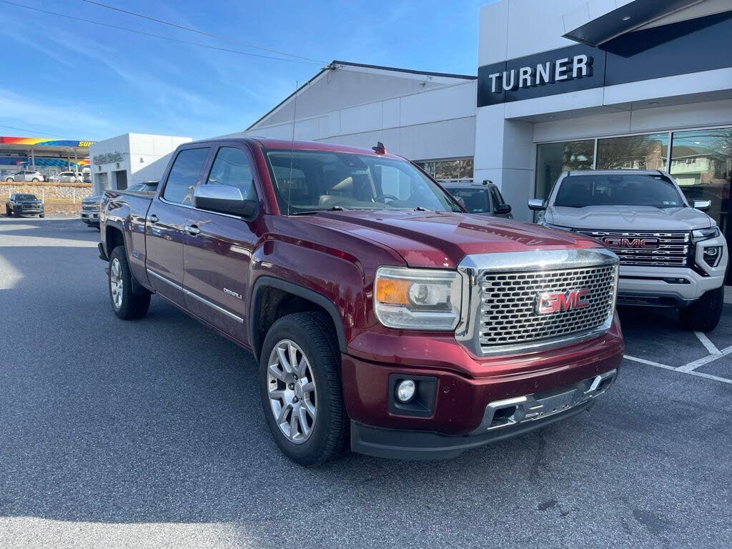 2015 GMC Sierra 1500 Denali Crew Cab 4WD