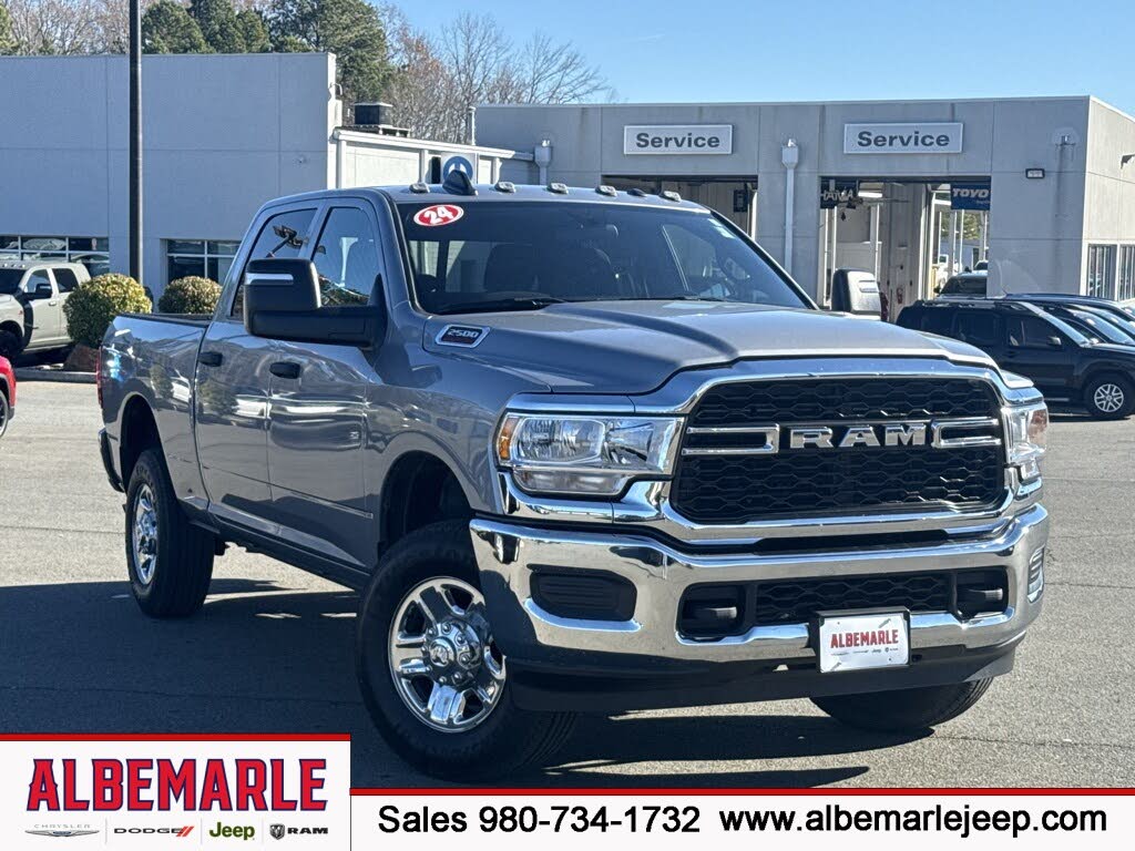 2024 RAM 2500 Tradesman Crew Cab 4WD