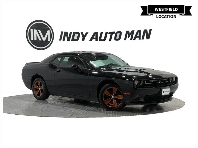 2019 Dodge Challenger SXT RWD