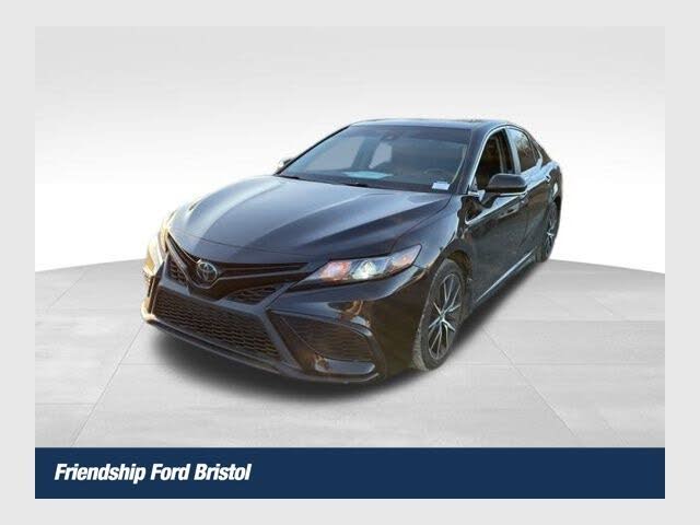 2022 Toyota Camry SE FWD