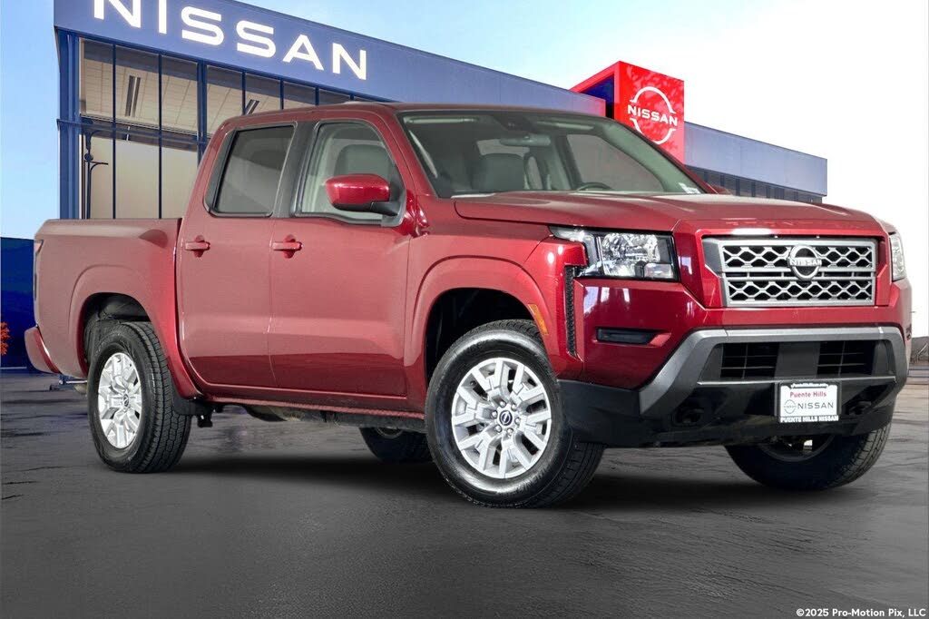 2023 Nissan Frontier SV Crew Cab 4WD