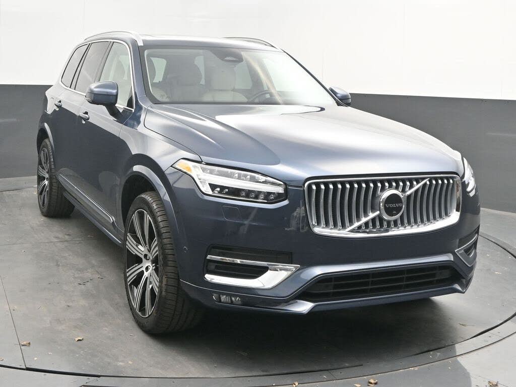 2023 Volvo XC90 B6 Ultimate Bright Theme 7-Passenger AWD