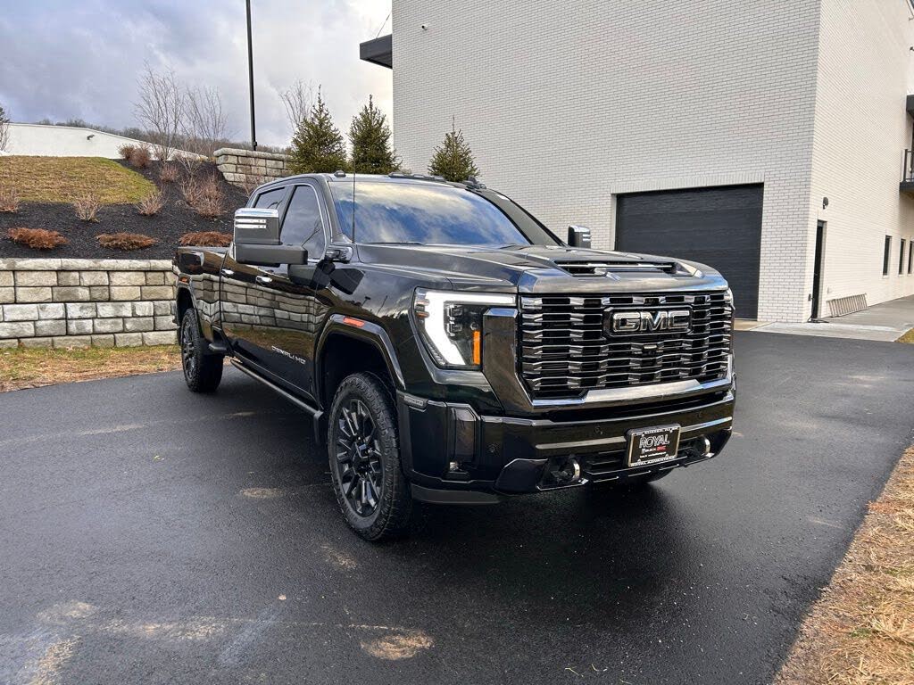2024 GMC Sierra 2500HD Denali Ultimate Crew Cab 4WD