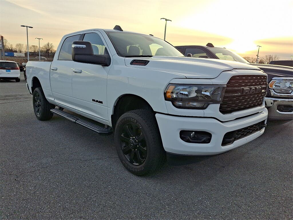 2024 RAM 2500 Big Horn Crew Cab 4WD