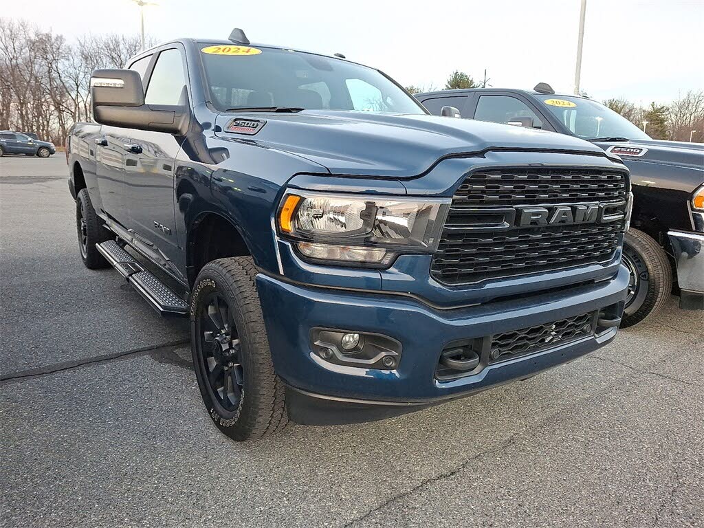 2024 RAM 2500 Big Horn Crew Cab 4WD