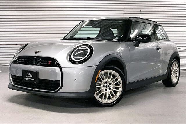 2025 MINI Cooper S Signature Trim 2-door Hatchback