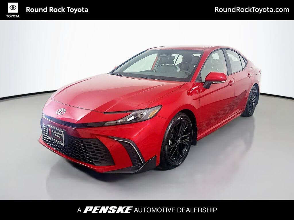 2025 Toyota Camry SE FWD
