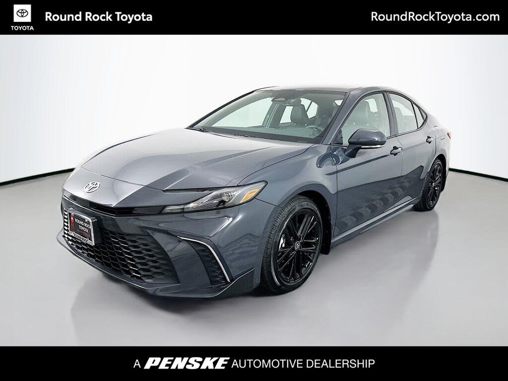2025 Toyota Camry SE FWD