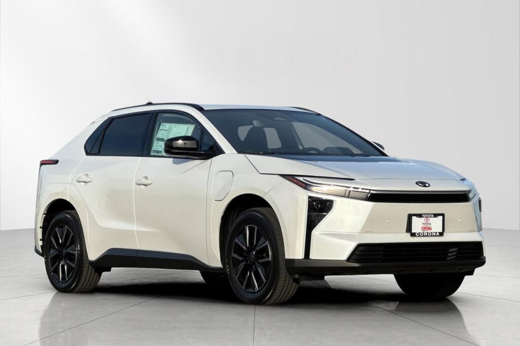 2026 Toyota bZ XLE Plus FWD