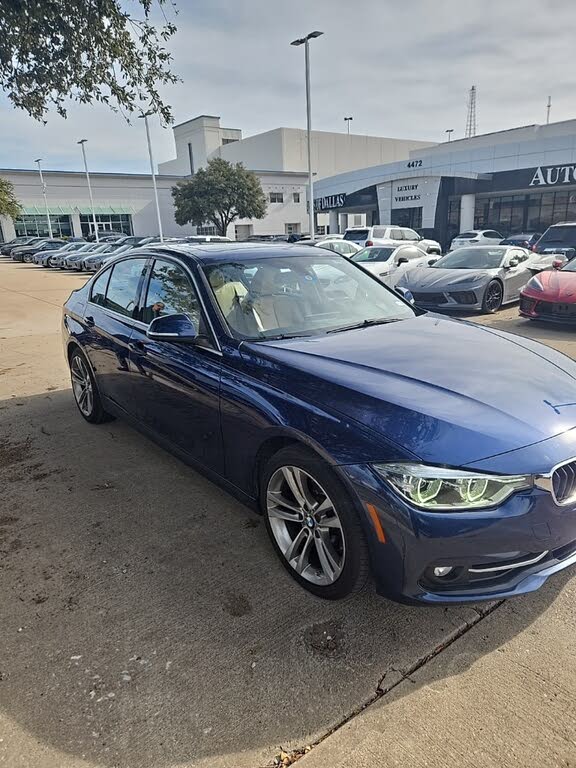 2017 BMW 3 Series 330i Sedan RWD