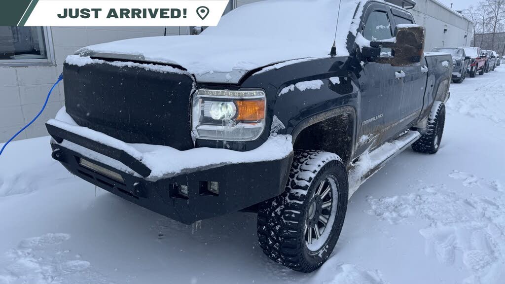 GMC Sierra 2500HD Denali Crew Cab 4WD 2019