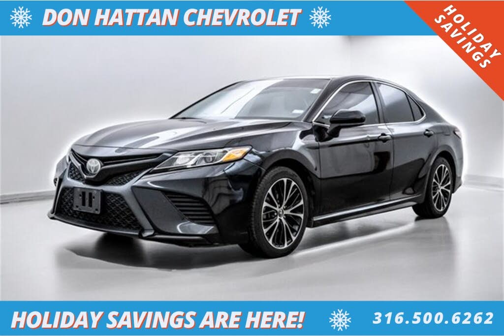 2020 Toyota Camry SE FWD