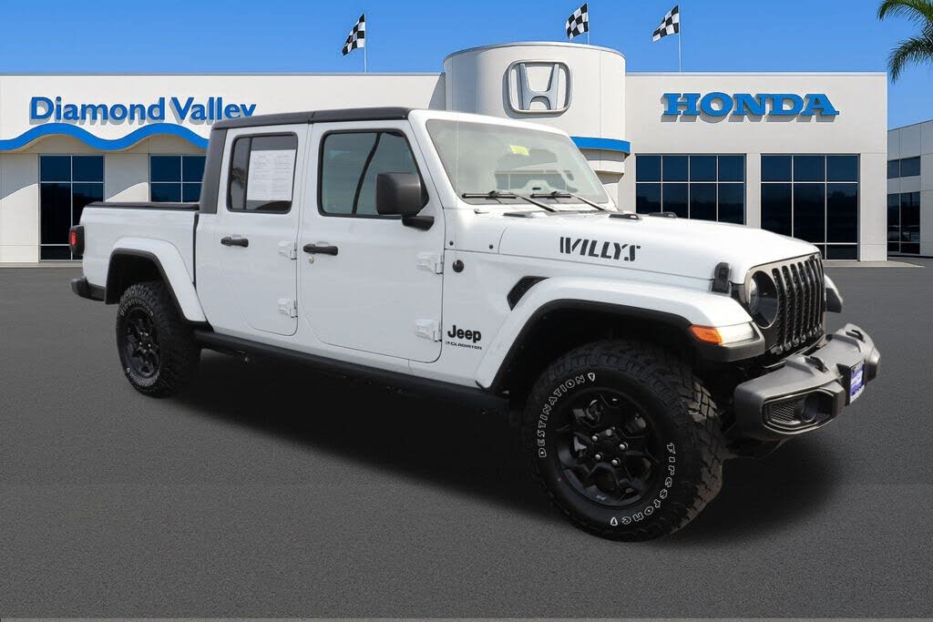 2023 Jeep Gladiator Willys Crew Cab 4WD