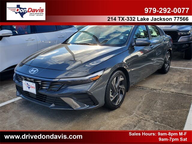 2024 Hyundai Elantra SEL FWD