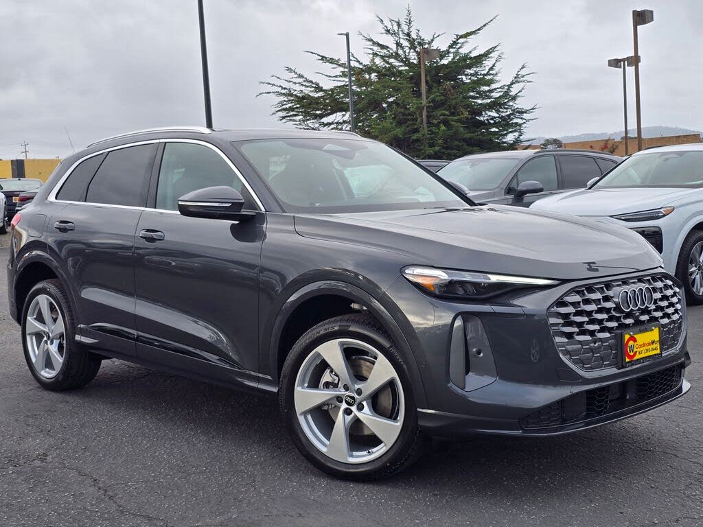 2025 Audi Q5 quattro Premium Plus 40 TFSI