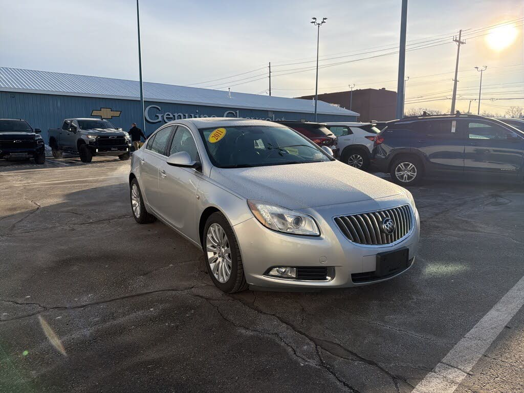 2011 Buick Regal CXL Turbo Sedan FWD