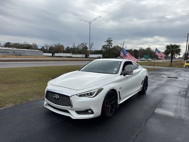 2017 INFINITI Q60 Red Sport 400 Coupe RWD